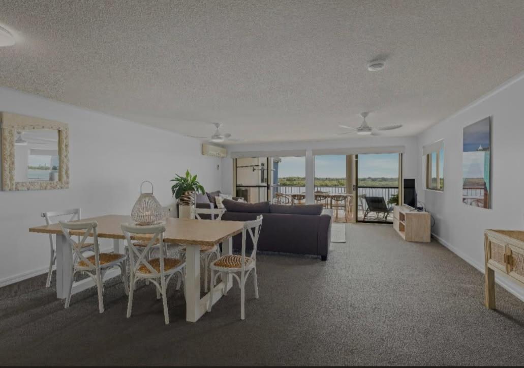 On The River Apartments Maroochydore Dış mekan fotoğraf