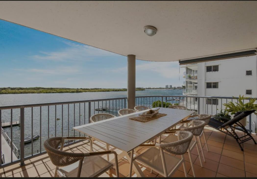On The River Apartments Maroochydore Dış mekan fotoğraf